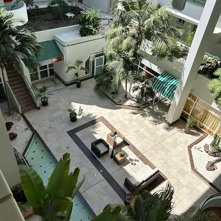 Altamira Family El Duque